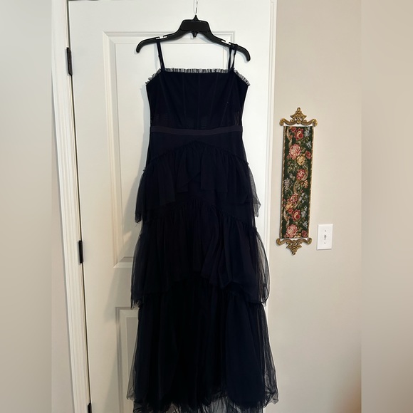 Beautiful corset style tulle prom gown. Navy blue w/ adjustable straps - Picture 1 of 2